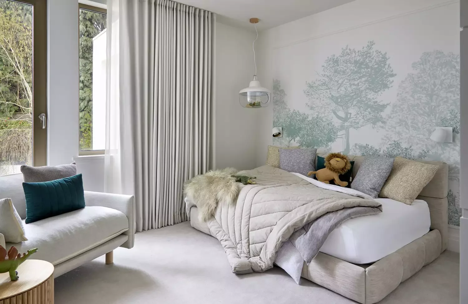 52 Amazing Boys' Bedroom Ideas That Will Make Parents Smile Too 44 Set Up a Daybed