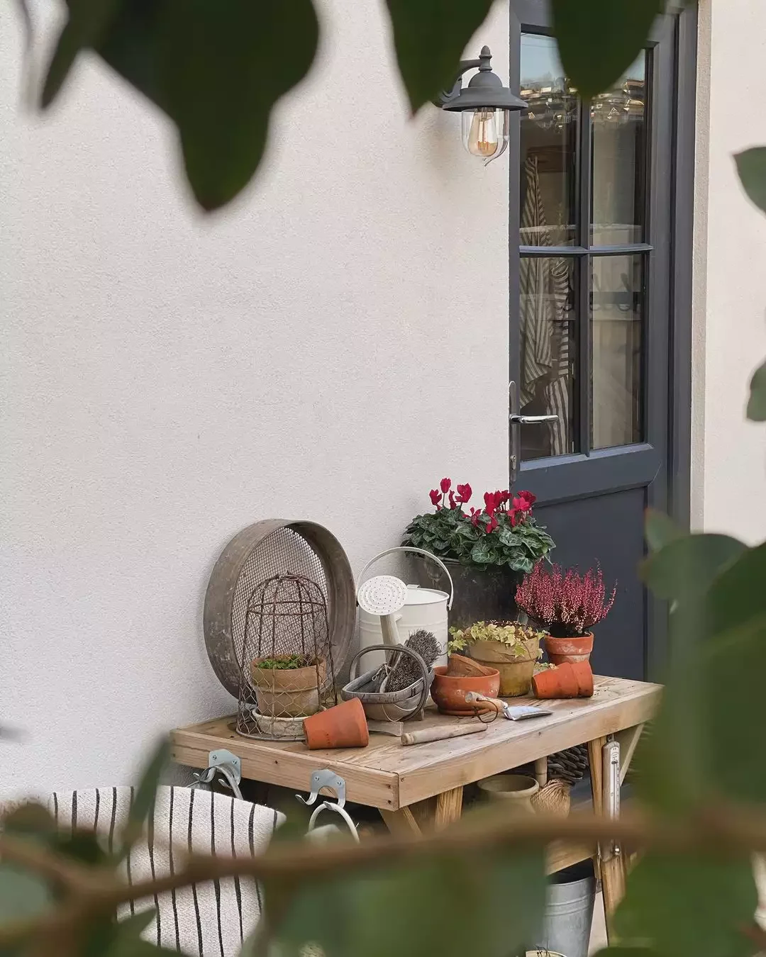 37 Budget Backyard Ideas That Create a Stunning Retreat Set Up a Garden Table