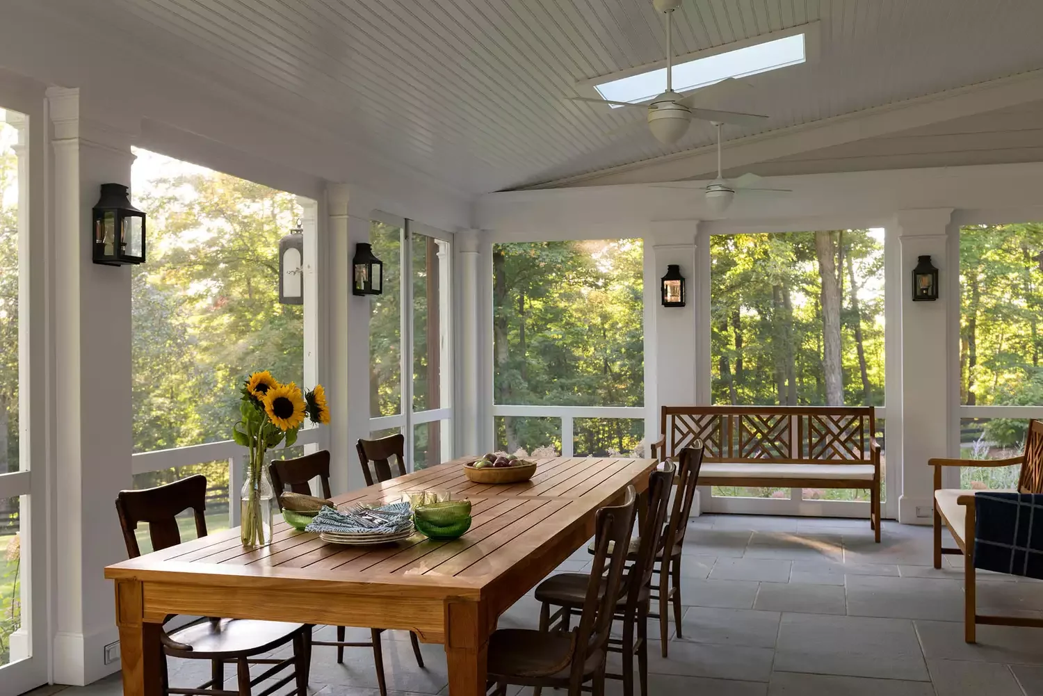 24 Stunning Modern Screened Porch Ideas to Transform Your Outdoor Living Space 15 Set Up a Large Dining Table
