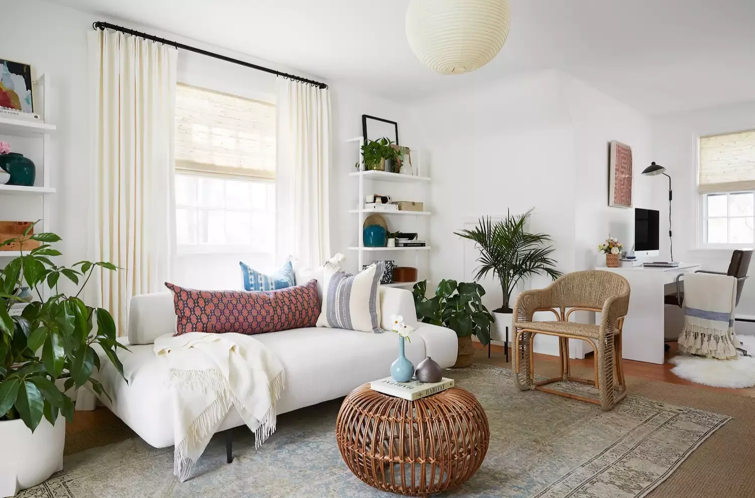28 Multi-Purpose Office Guest Room Ideas to Create Your Perfect Hybrid Space 7 Set Up a Lounge Area