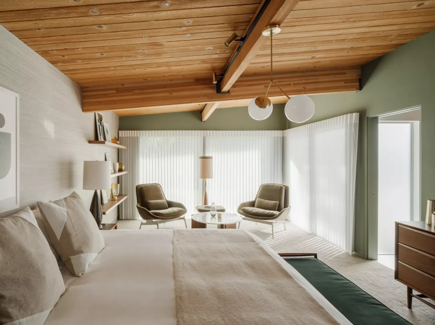 77 Bedroom Design Ideas That Perfectly Balance Personal Style and Sophistication Set Up a Lounge Area