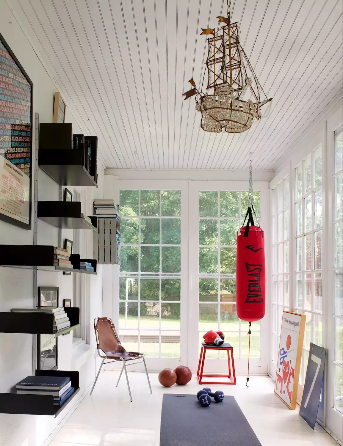 50 Stunning Sunroom Ideas That Transform Your Home Into a Light-Filled Paradise 20 Set Up a Small Home Gym