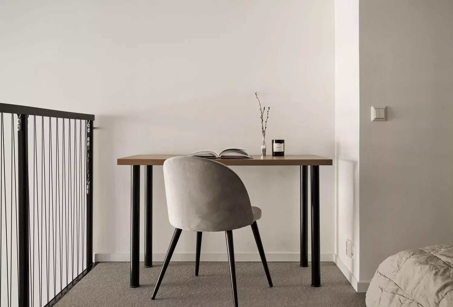 45 Bedroom Office Ideas to Perfect Your Work-Life Balance 24 Set Up a Visible Space