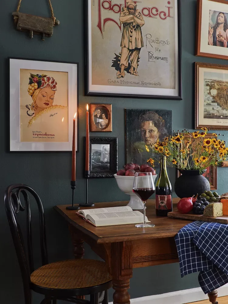 78 Beautiful Fall Table Decorating Ideas to Transform Your Seasonal Celebrations 34 Set a Table for Two