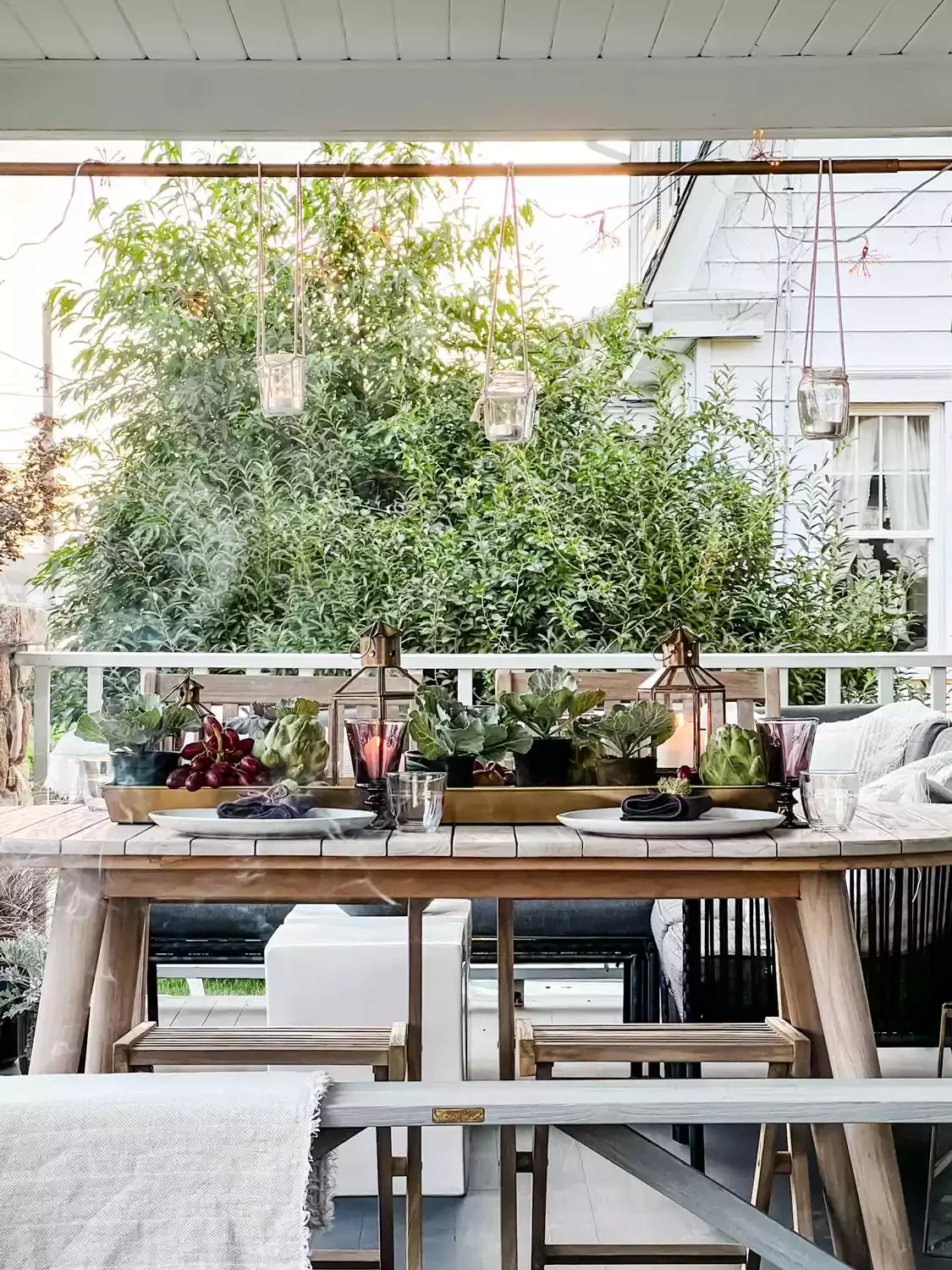 78 Beautiful Fall Table Decorating Ideas to Transform Your Seasonal Celebrations 20 Set an Outdoor Fall Table