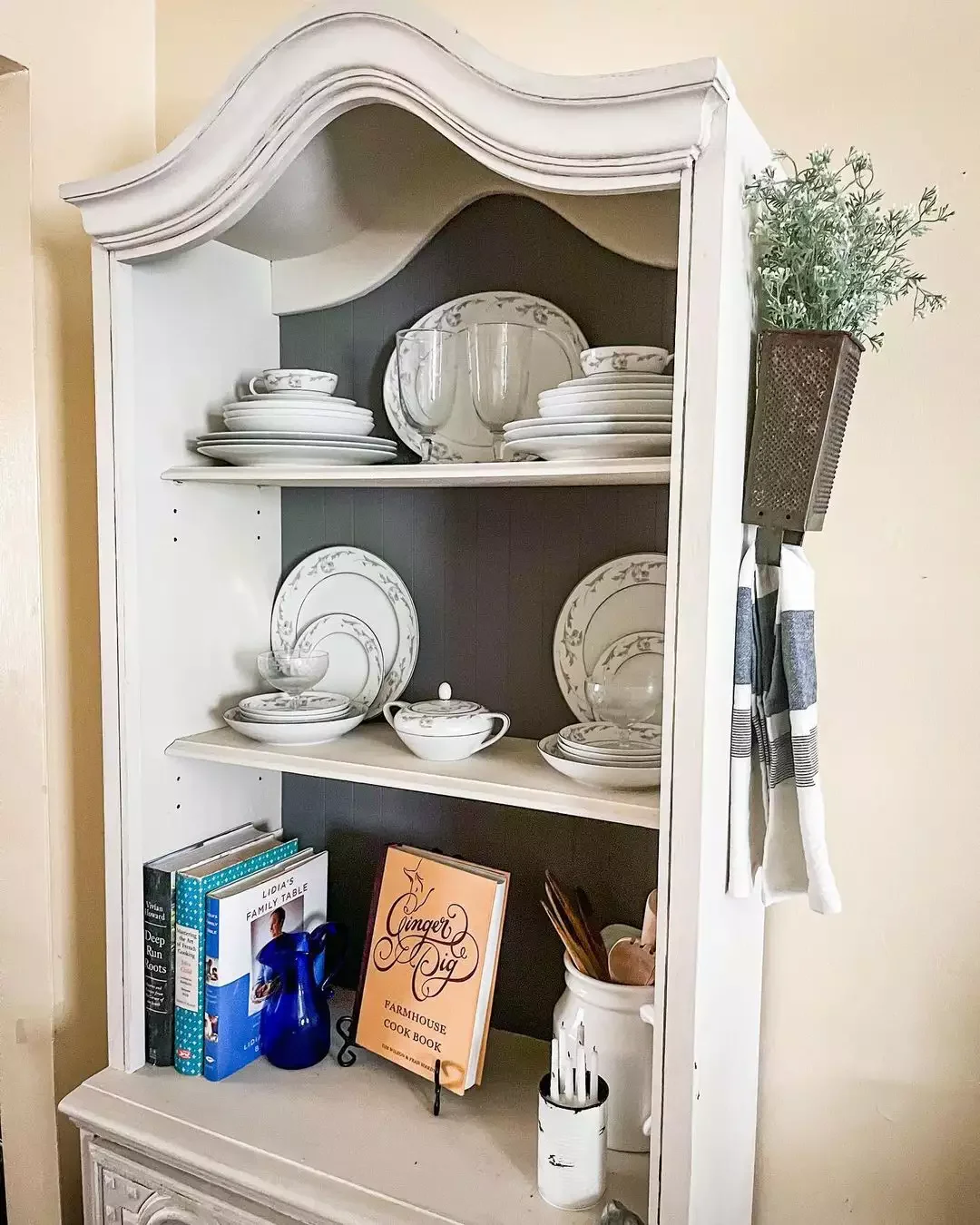 68 Charming Farmhouse Kitchen Ideas That Never Go Out of Style Shabby Chic Touch