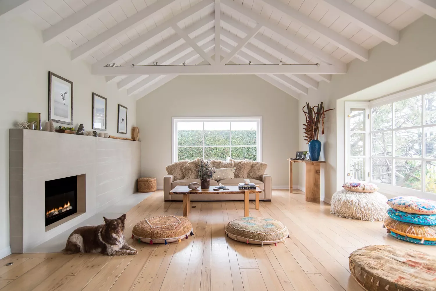 35 Spacious Living Room Ideas That Will Transform Your Large Space 17 Showcase Ceiling Beams