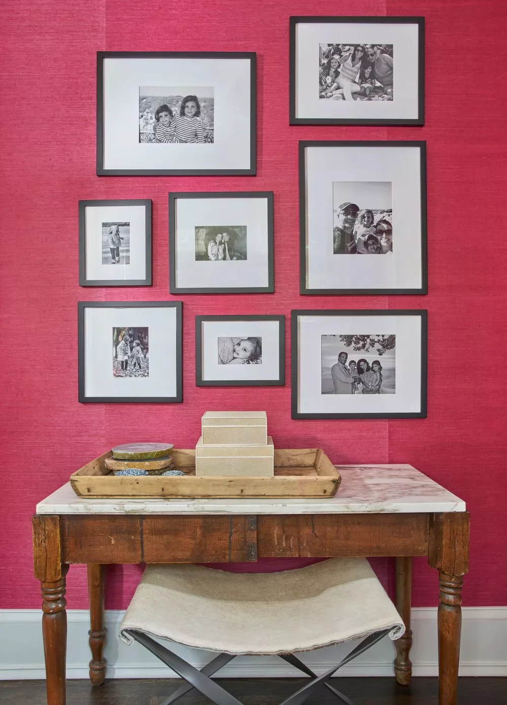 26 Stunning Hallway Decorating Ideas to Transform Your Home's Passageways 8 Showcase Family Photos