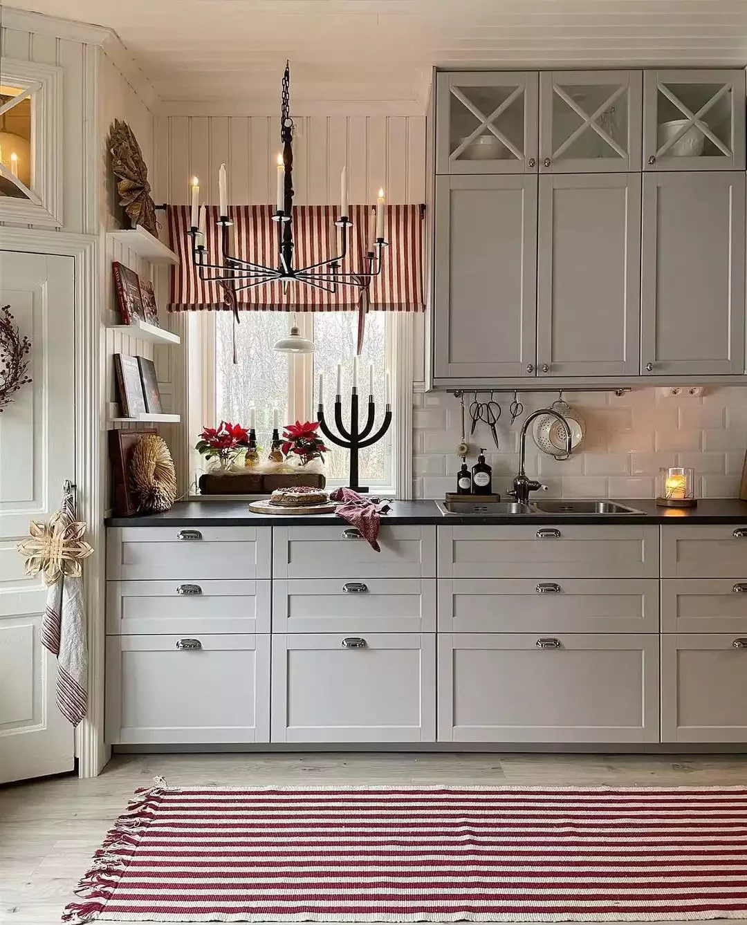 28 Rustic Curtain Ideas to Transform Your Home with Farmhouse Style 12 Showcase Your Personality
