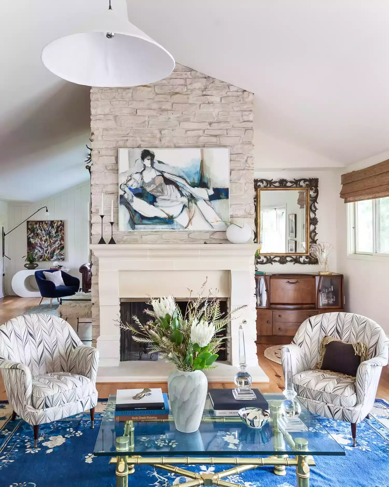 20 Creative Corner Ideas That Transform Your Living Room Showcase a Storied Piece