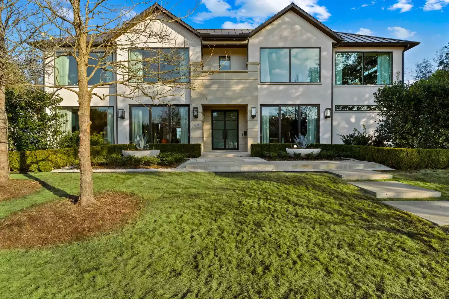 30 Front Walkway Ideas That Will Transform Your Home's First Impression Sidestepped Walkway