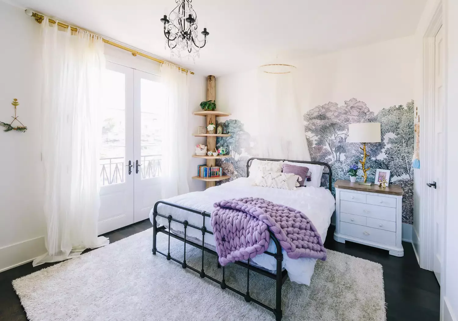 27 Stunning Girls' Bedroom Ideas She'll Absolutely Adore 5 Signature Color Combo