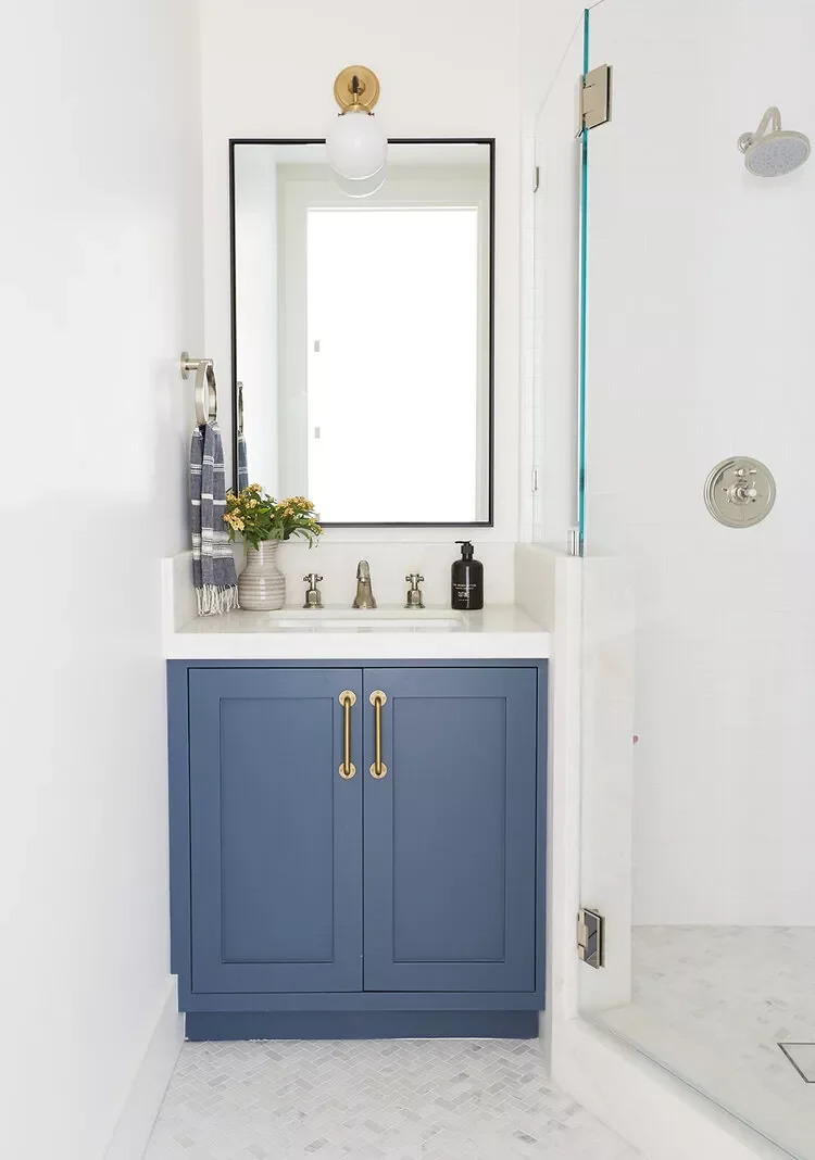 20 Brilliant Tiny Bathroom Ideas That Really Work 6 Skip The Shower Curtain
