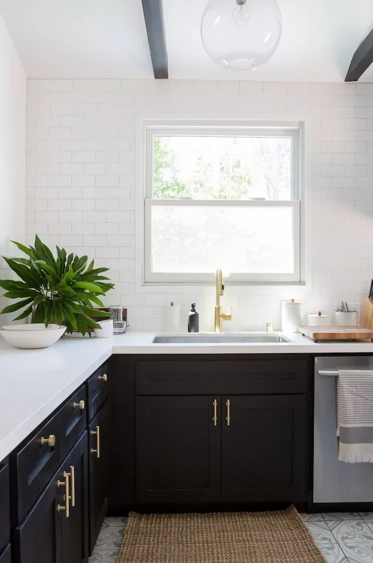 25 Beautiful Minimalist Home Decor Ideas That Transform Your Space 19 Skip Upper Cabinetry