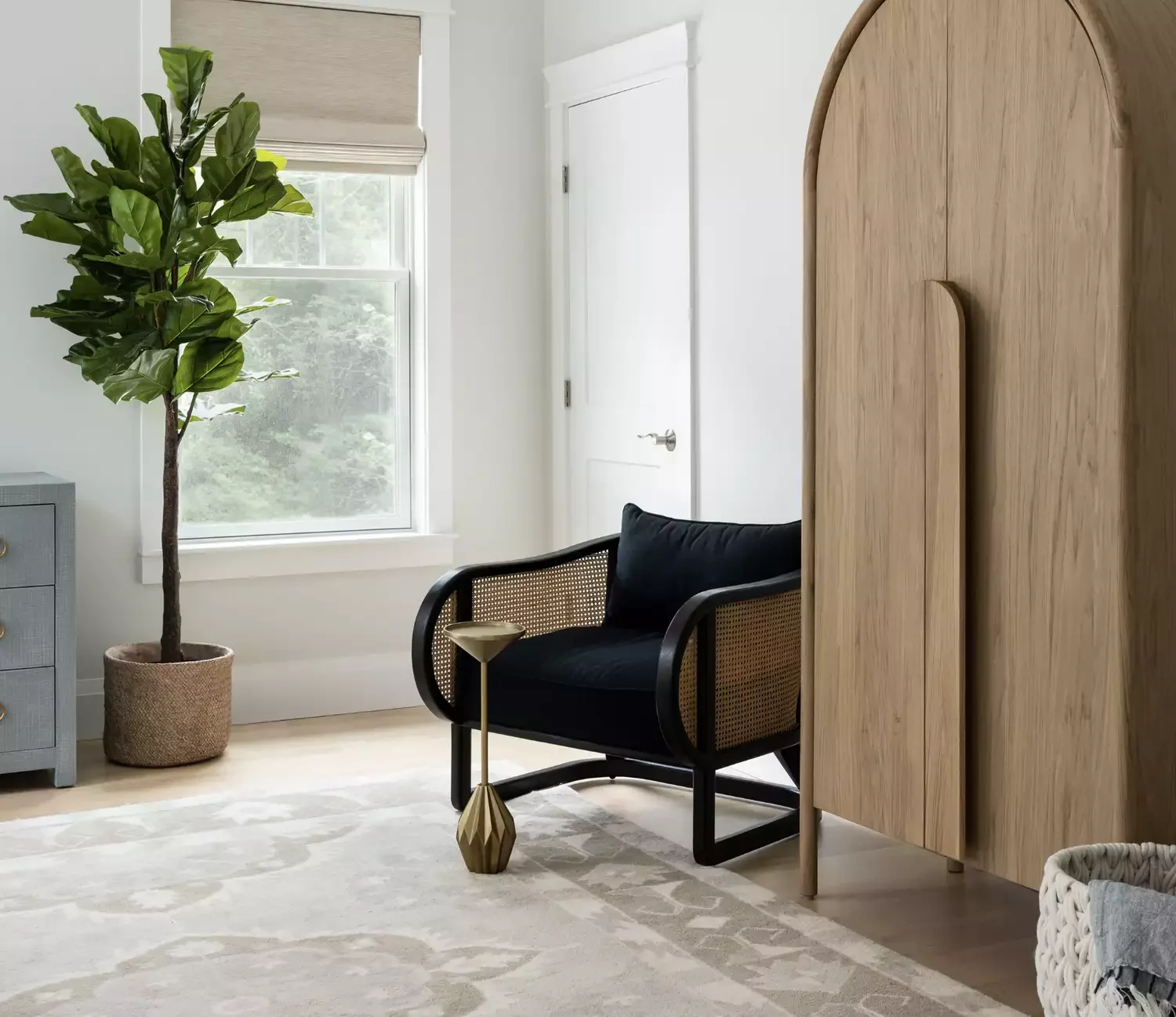 34 Bedroom Chair Ideas That'll Transform Your Space From Boring to Beautiful 35 Sleek Black and Wood Chair