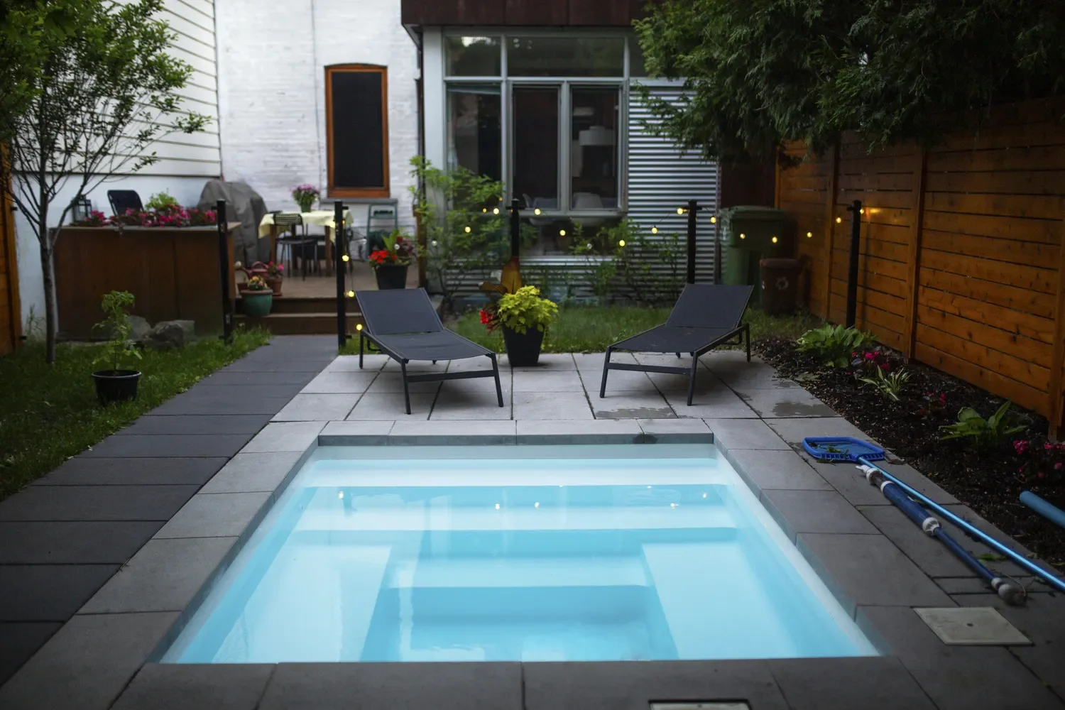 37 Stunning Plunge Pool Designs to Transform Your Backyard Into a Cool Summer Retreat 27 Small Backyard Plunge Pool