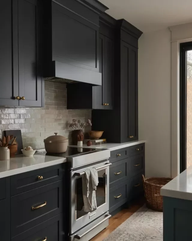 18 Stunning Black and Gold Kitchen Ideas That Transform Your Space Into a Sophisticated Haven 18 Small Black and Gold Kitchen