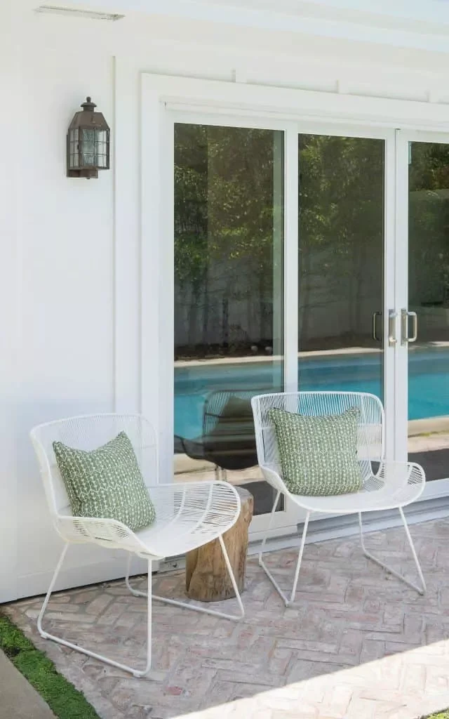35 Stunning Brick Patio Ideas That Transform Outdoor Spaces Small Herringbone Brick Patio