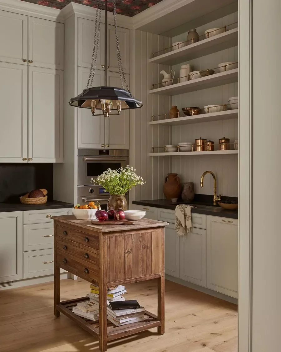 37 Timeless Traditional Kitchen Designs That Create the Perfect Cozy Home 34 Small Kitchen Pantry Island