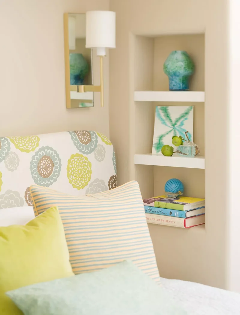 22 Smart Bedroom Storage Solutions for Better Organization 22 Small-Space Storage