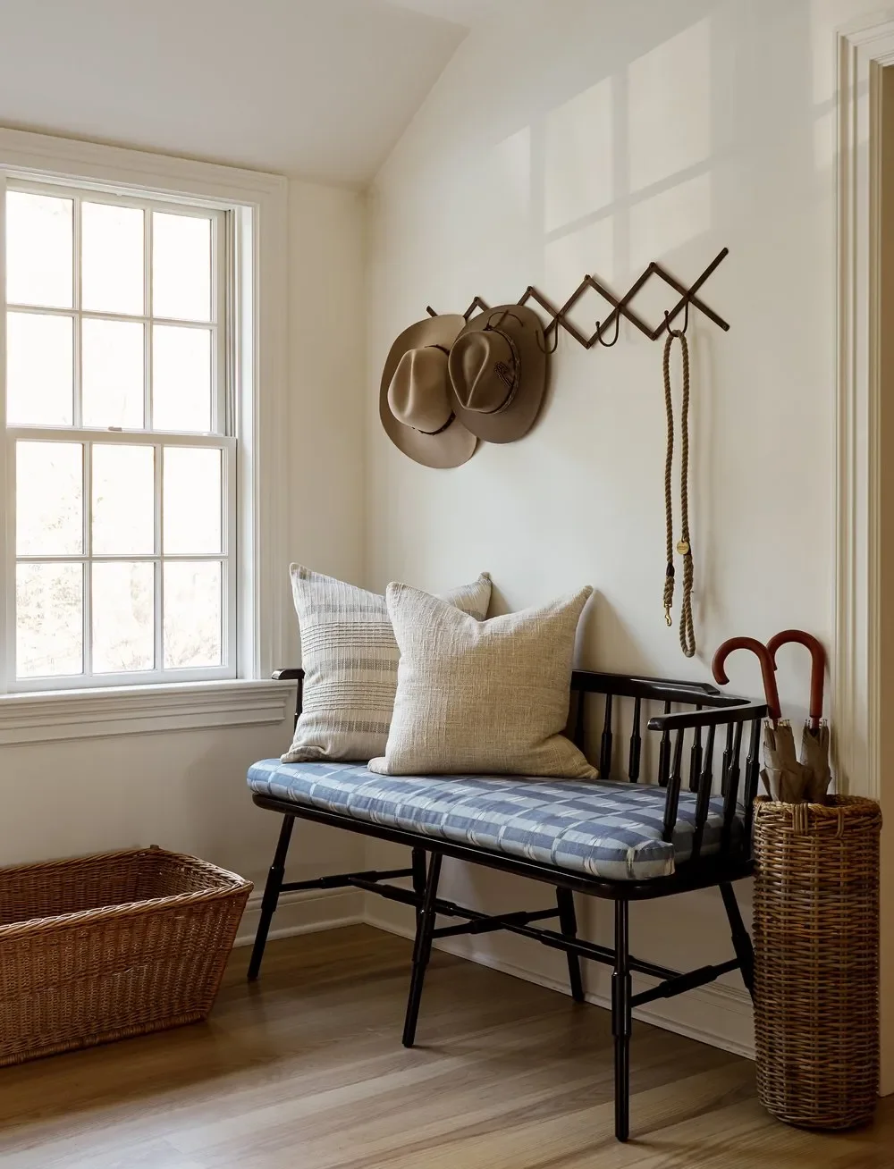 55 Stunning Foyer Design Ideas to Create an Impressive Entryway Small Spaces