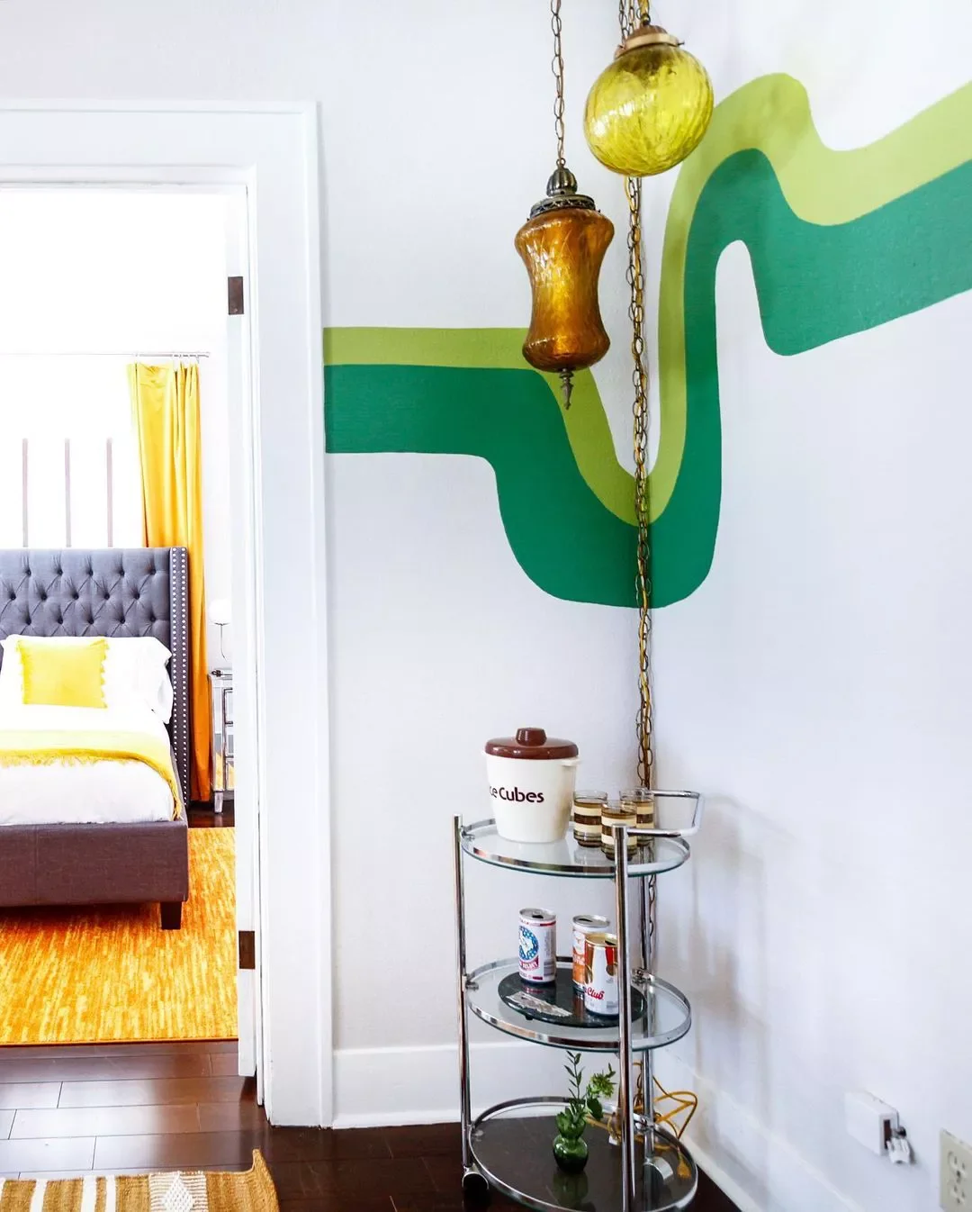 29 Creative Wall Mural Ideas That Will Transform Your Home 25 Small Wave Mural