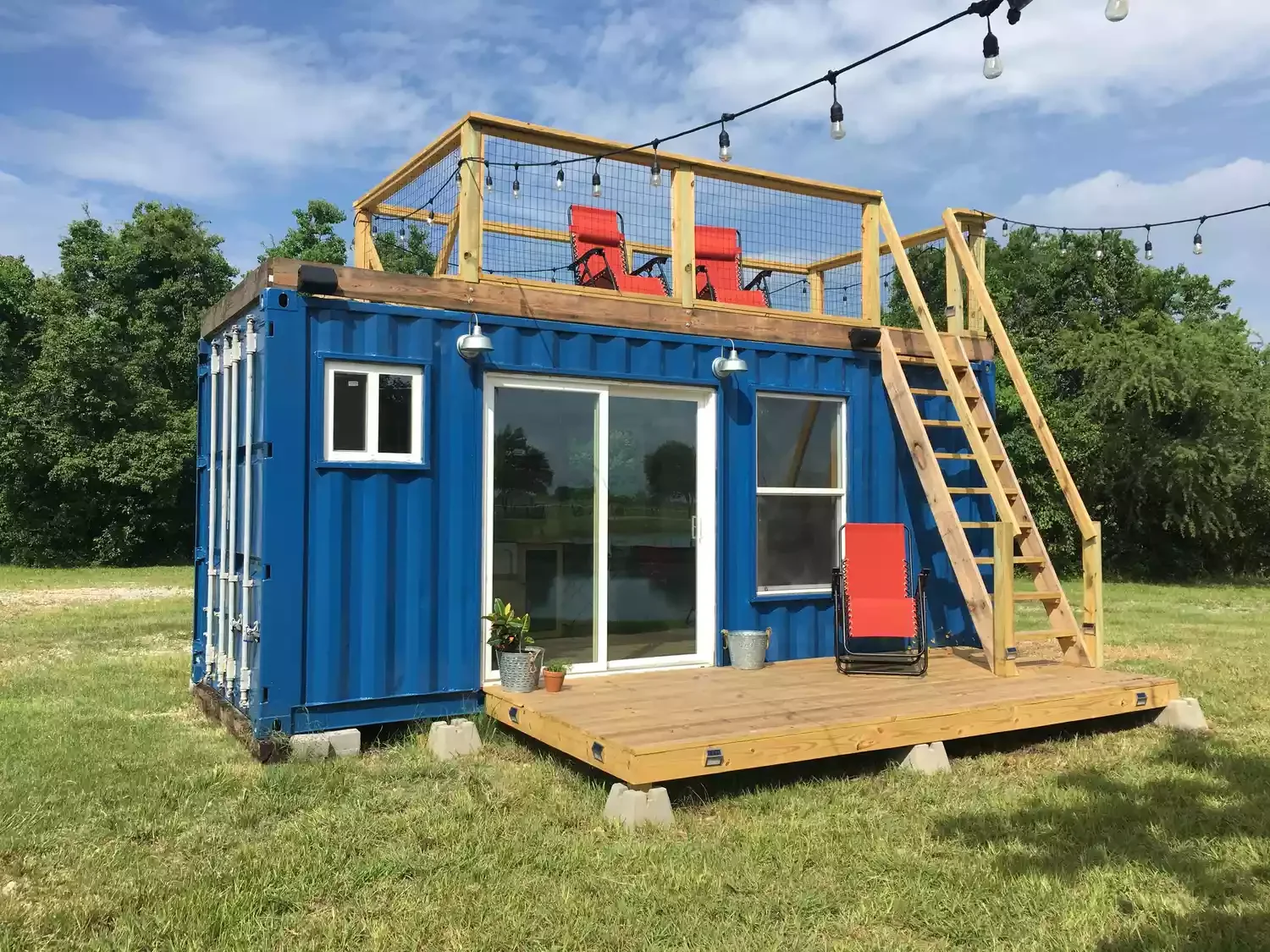 19 Creative Shipping Container Home Designs That Will Inspire Your Next Project 7 Small but Majestic