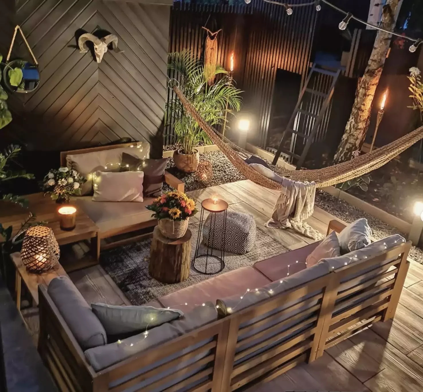 19 Brilliant Deck Lighting Ideas That Will Transform Your Outdoor Oasis 11 Solar Lights