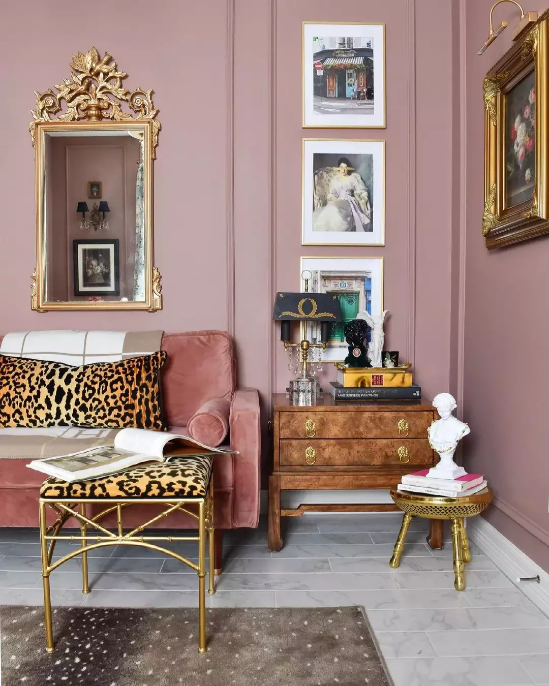 25 Stunning Vintage Living Room Ideas That Never Go Out of Style 17 Sophisticated Staples