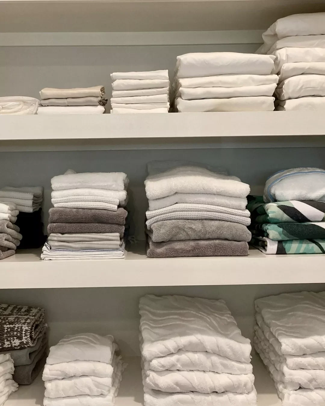 22 Smart Bedding Storage Solutions That Actually Work Sort by Height