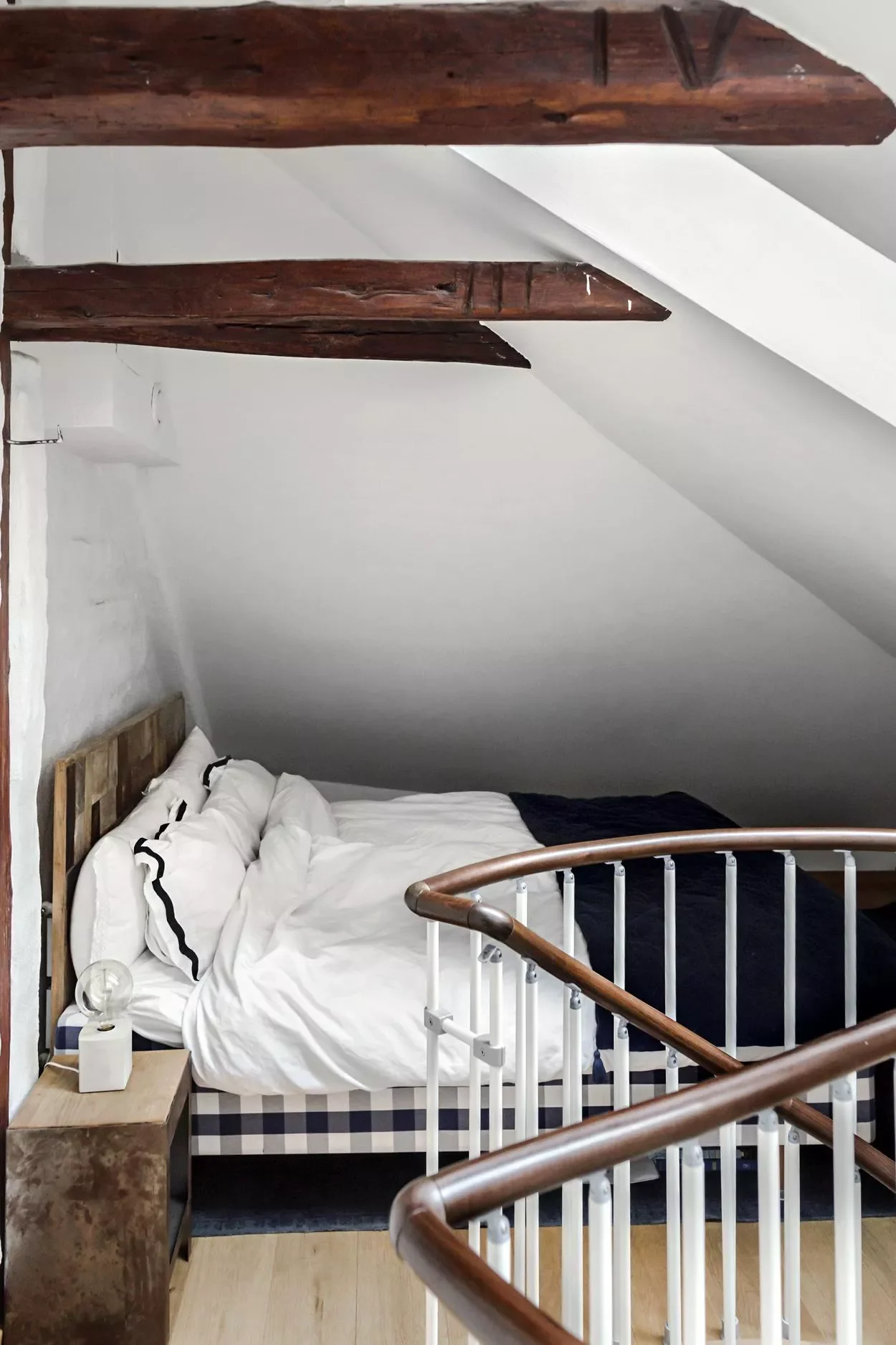 28 Space-Saving Loft Bedroom Ideas That Will Transform Your Small Space 17 Spiral Loft Bed Staircase