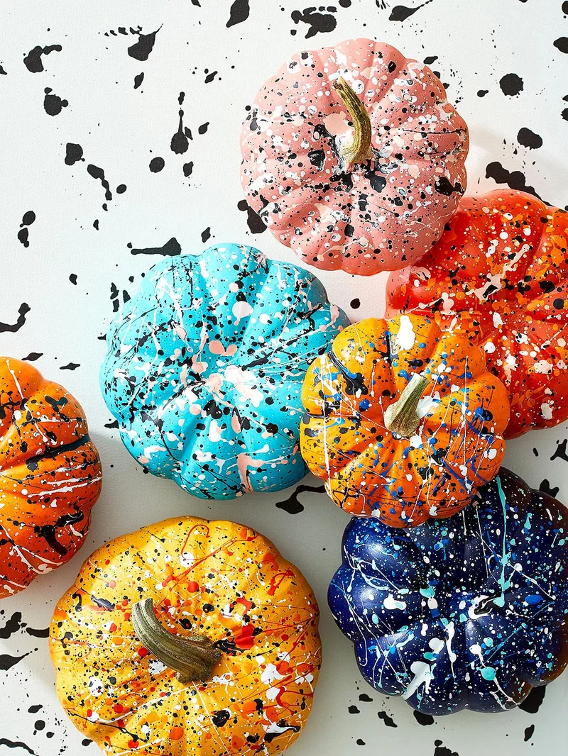 46 Creative Pumpkin Painting Ideas for Fall Home Decor 39 Splatter Paint Pumpkins