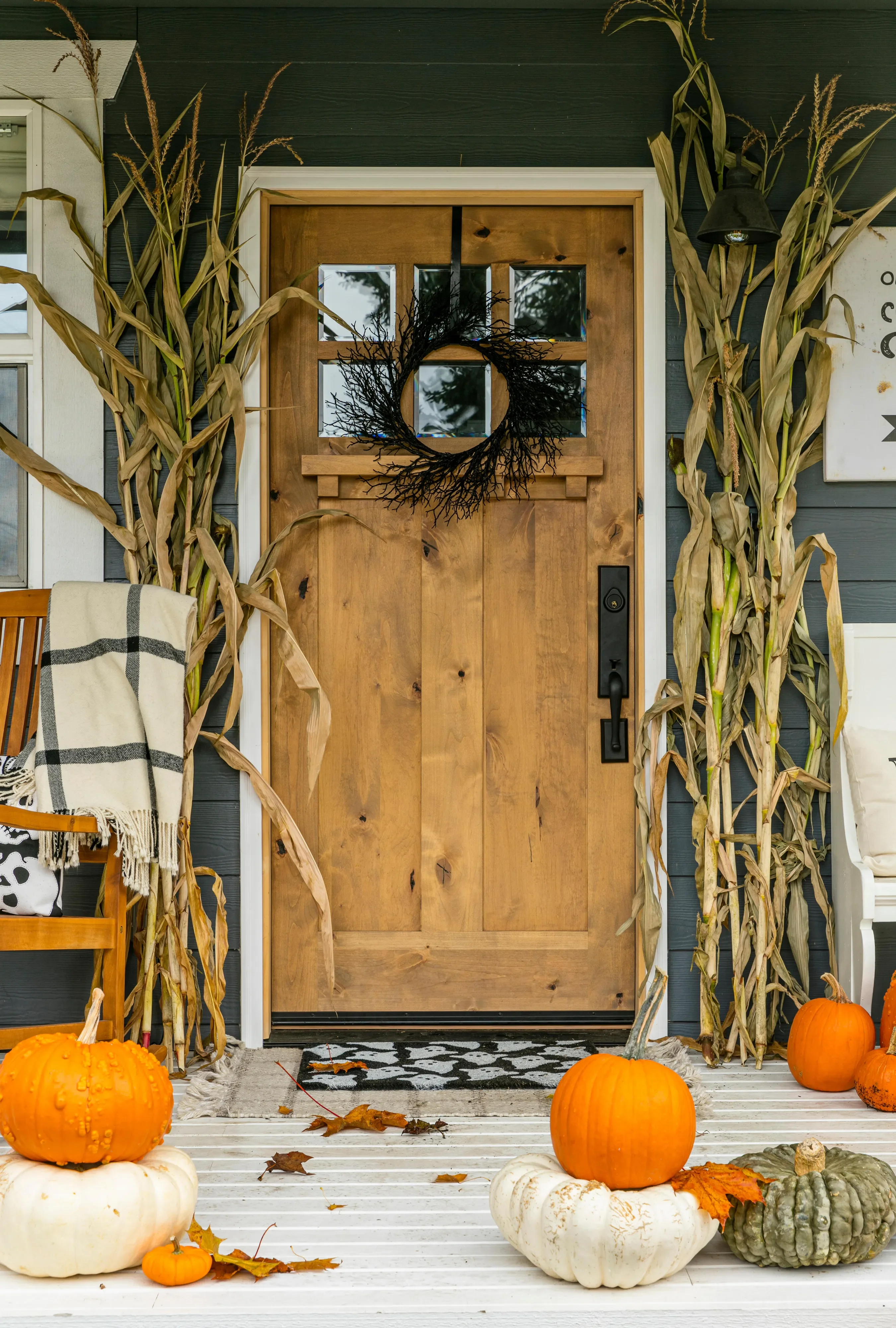 56 Creative DIY Halloween Decorations for Outdoor Spaces 9 Spooky Fall Front Porch