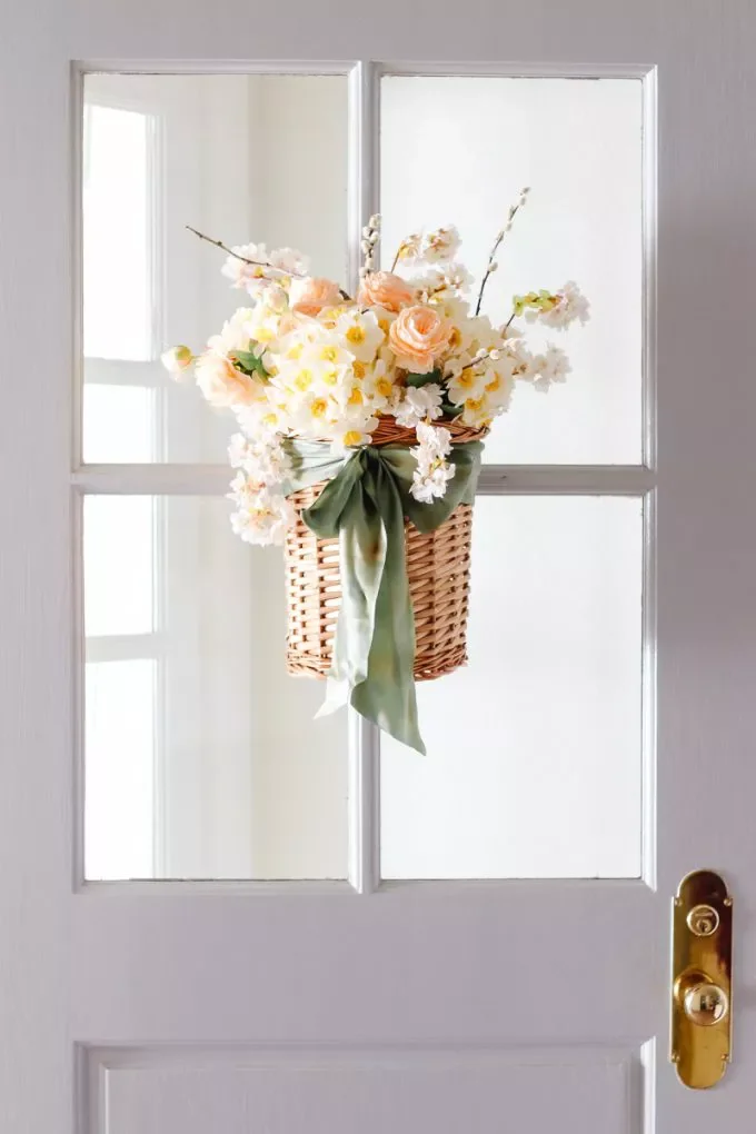 47 Fresh Spring Decorating Ideas to Welcome the New Season 44 Spring Door Basket