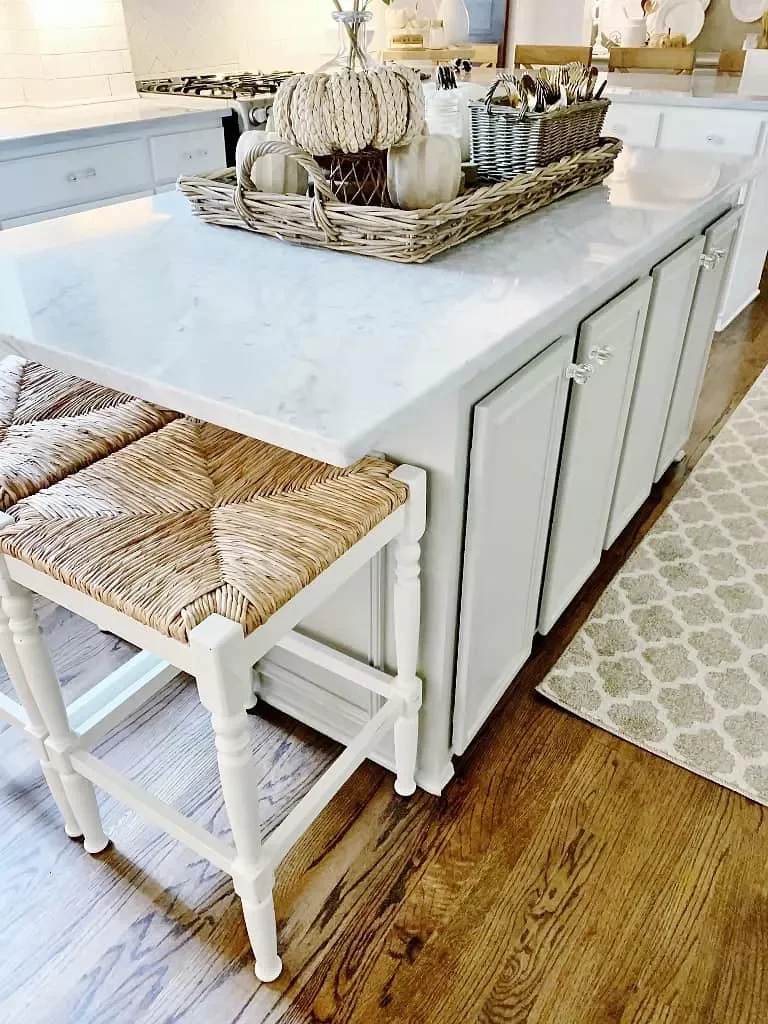 33 Smart Kitchen Island Seating Ideas to Streamline Your Busy Days Square Bar Stools