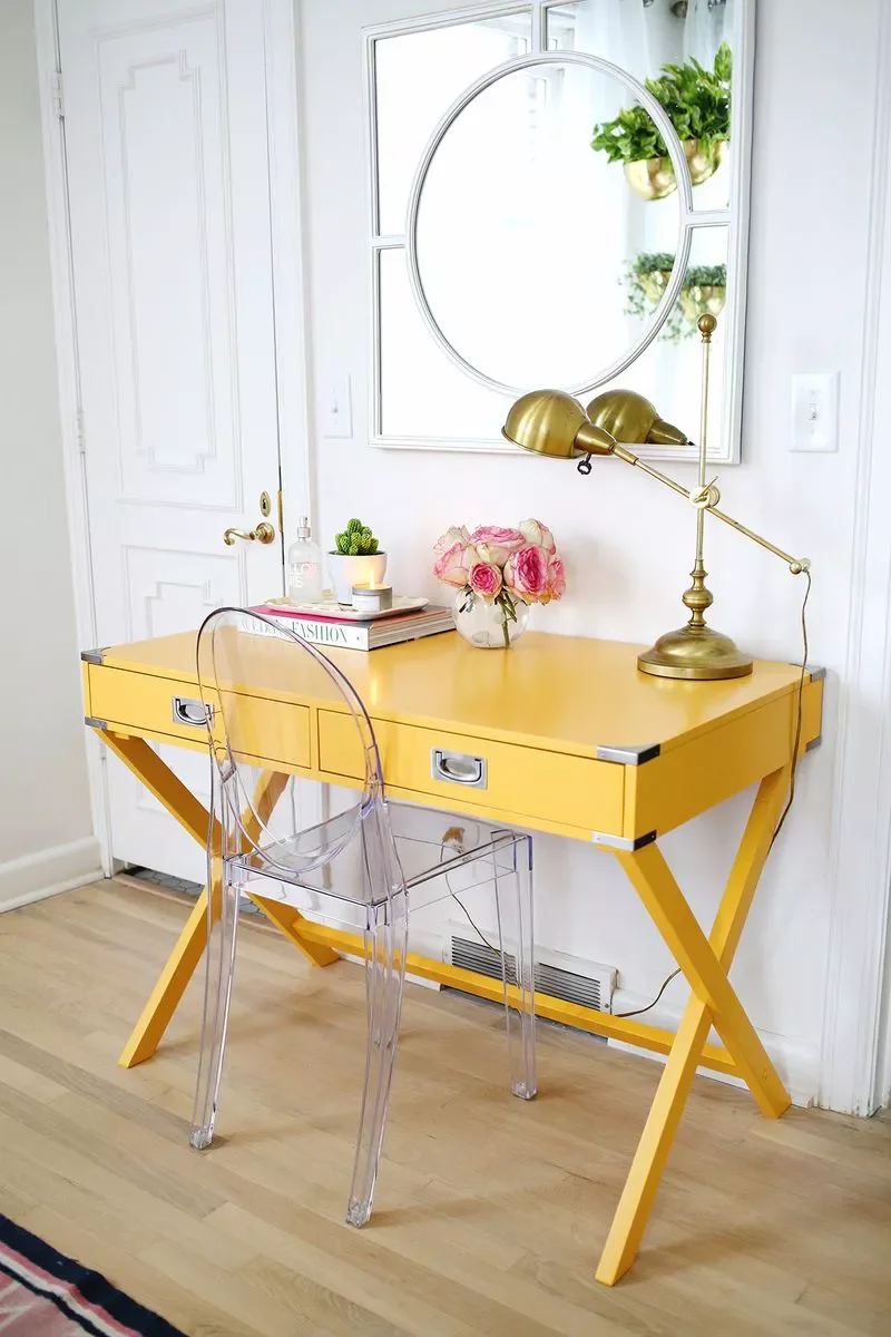 22 Smart Guest Bedroom Ideas That Make Small Spaces Feel Huge 21 Squeeze in a Desk