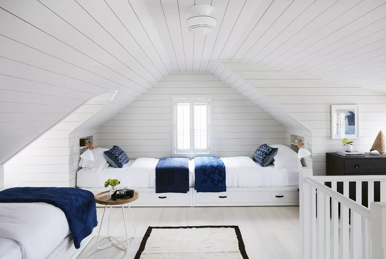 15 Creative Small Shared Bedroom Ideas to Maximize Every Square Inch 10 Squeeze in a Third Bed