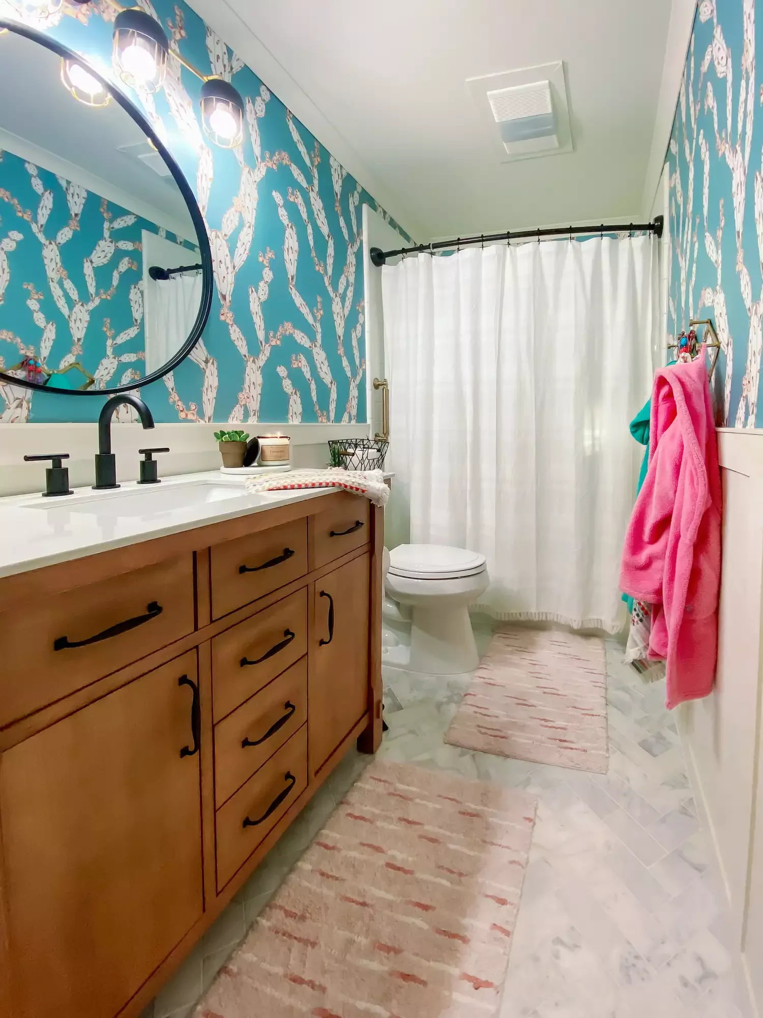 30 Delightful Kid-Friendly Bathroom Ideas That Evolve With Your Children 2 Stain-Hiding Colors