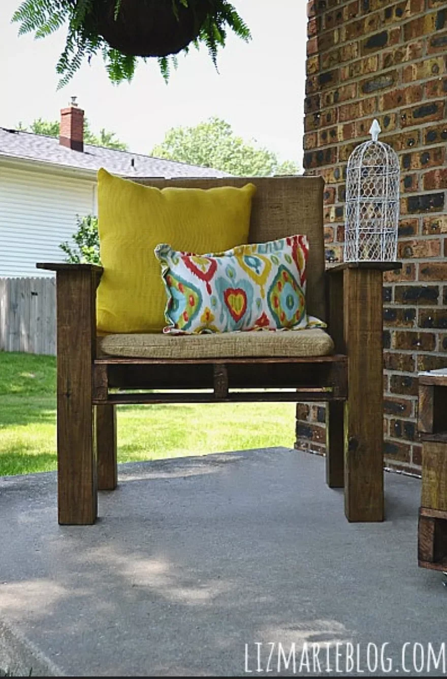 60 Creative Wood Pallet Furniture Projects That Won't Break Your Budget Stained Pallet Armchair