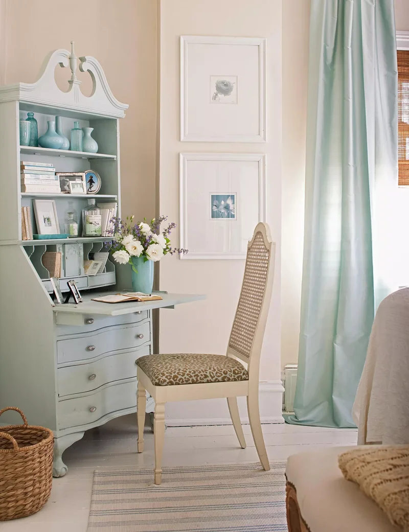22 Smart Bedroom Storage Solutions for Better Organization 5 Stately Storage