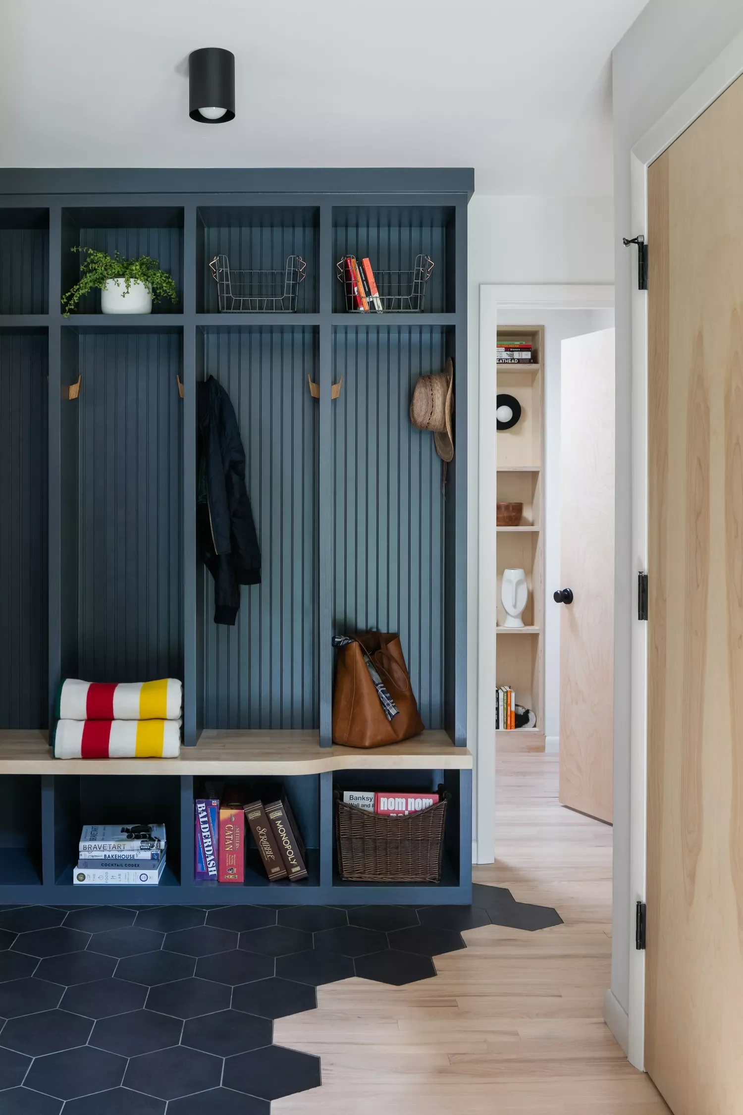 22 Stunning Entryway Wall Ideas That Create an Amazing First Impression 11 Stick in Shelves