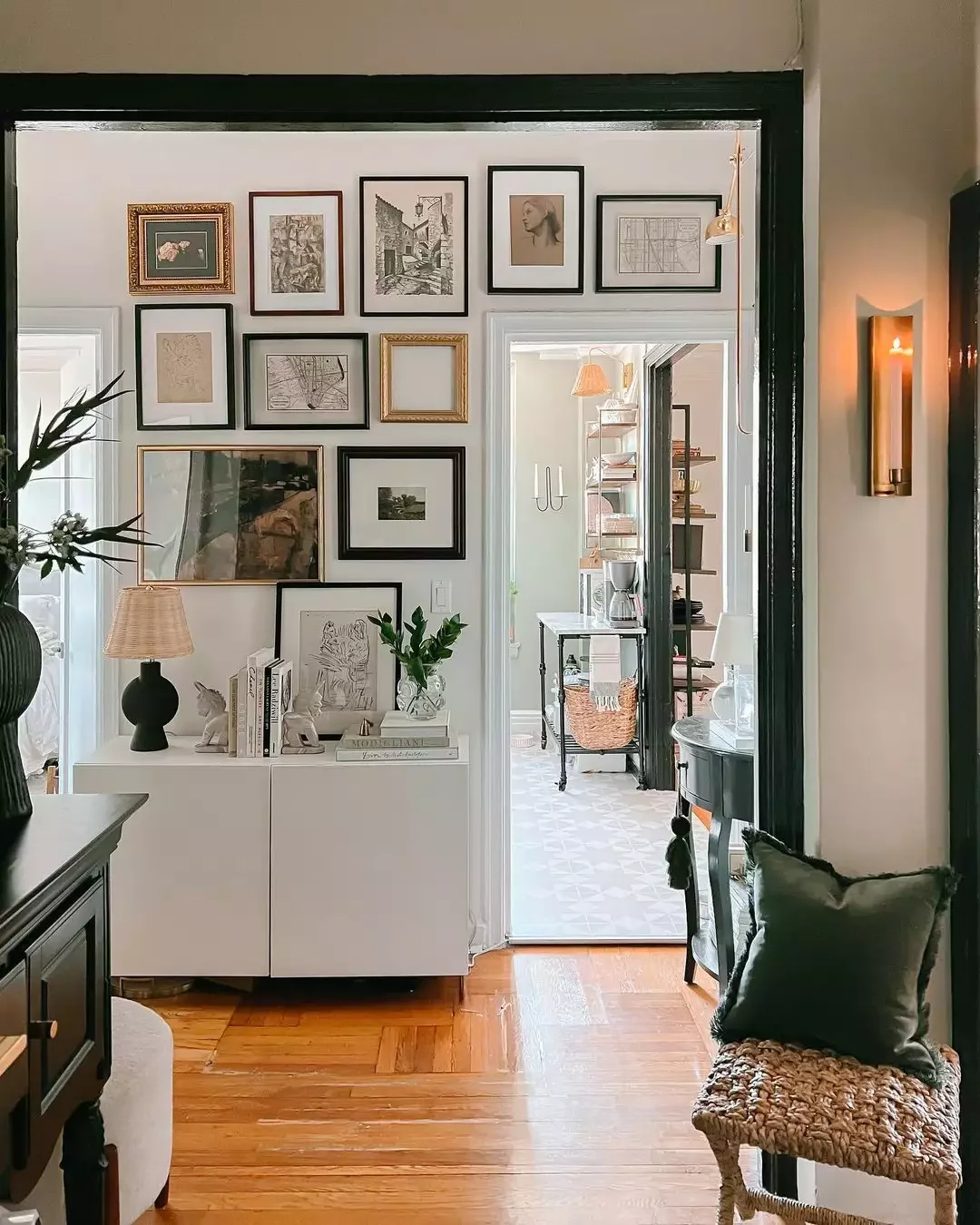 12 Stunning Ways to Transition From Kitchen Tile to Wood Flooring Stick-on Solution