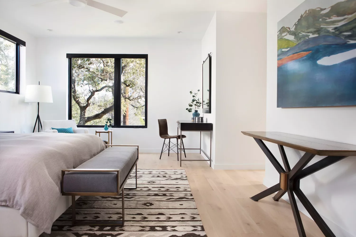 45 Bedroom Office Ideas to Perfect Your Work-Life Balance 26 Stick to Black and White