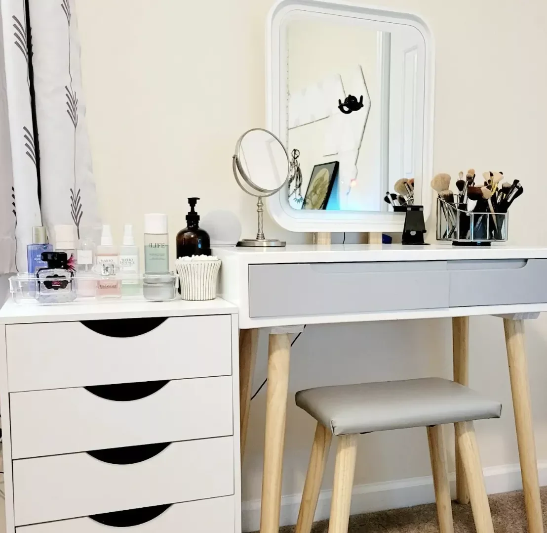 20 Beauty Organization Ideas to Transform Your Vanity Space Stock Up on Storage