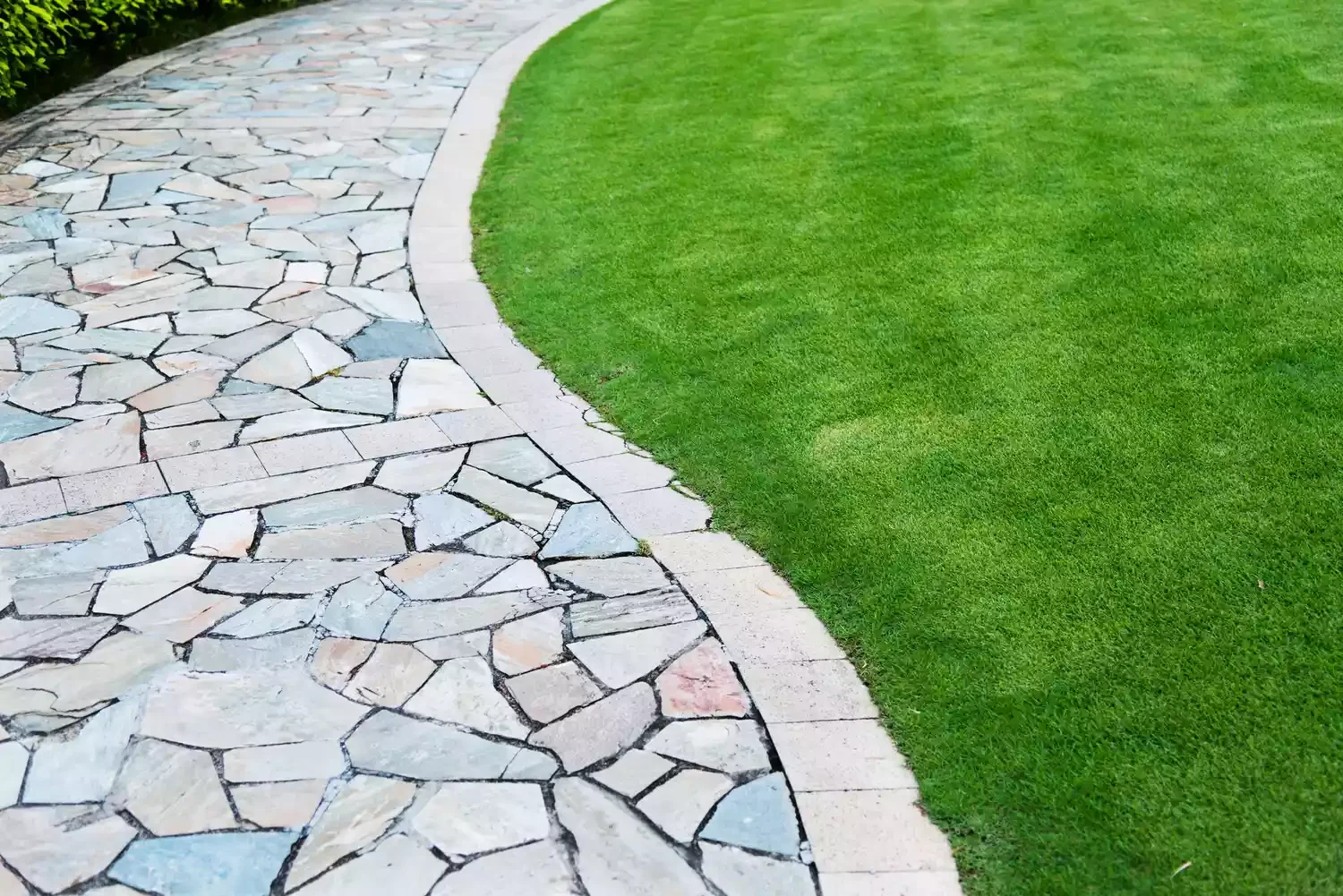 30 Affordable and Creative Ways to Define Your Garden Boundaries Stone Path