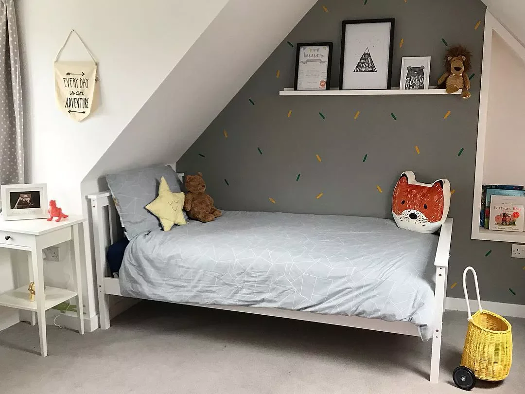 28 Brilliant Ways to Transform Your Low Sloped Ceiling Bedroom 22 Strategic Layouts