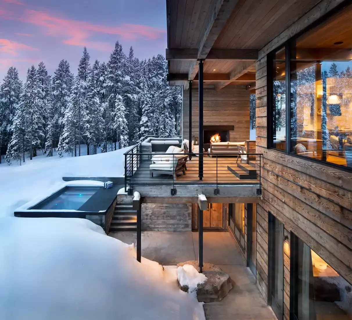 18 Creative Ways to Add Privacy to Your Backyard Hot Tub Retreat 8 Strategically Placed Tub