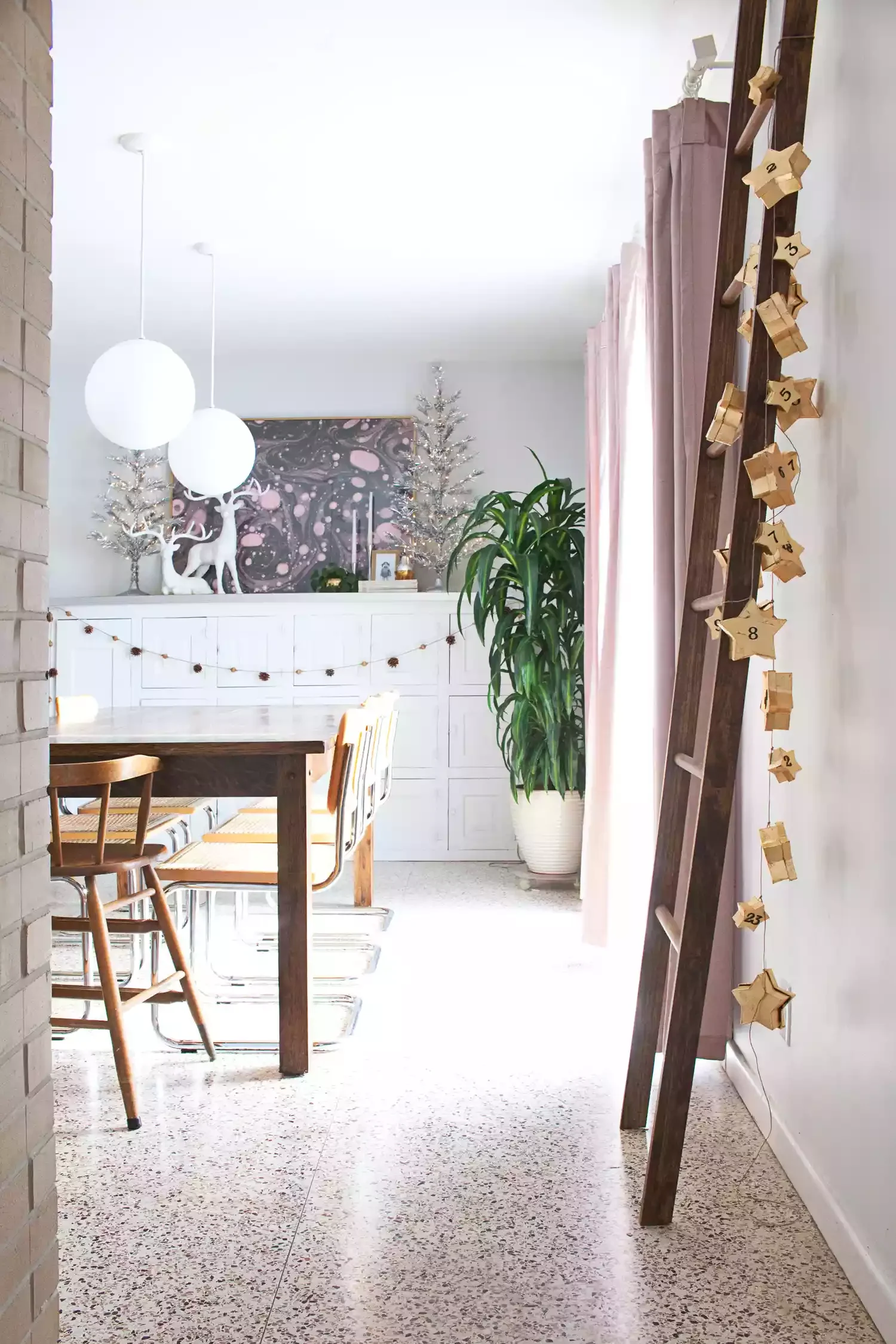 50 Stunning DIY Advent Calendar Ideas That Look Designer-Made 14 String Up Some Stars