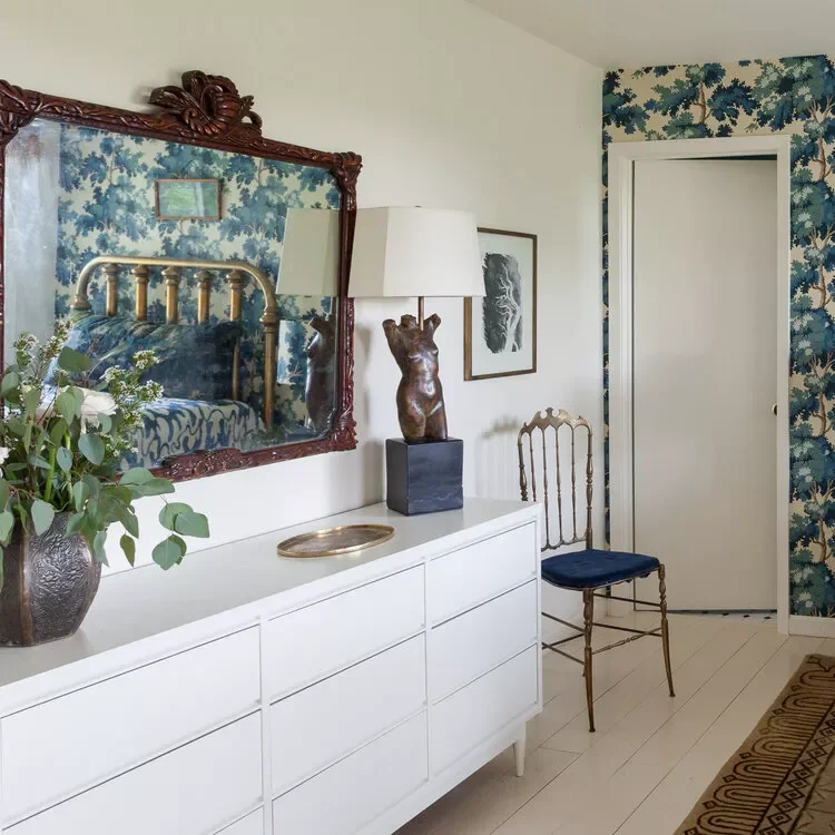 24 Cozy Bedroom Lighting Ideas You'll Absolutely Love Style a Dresser Lamp