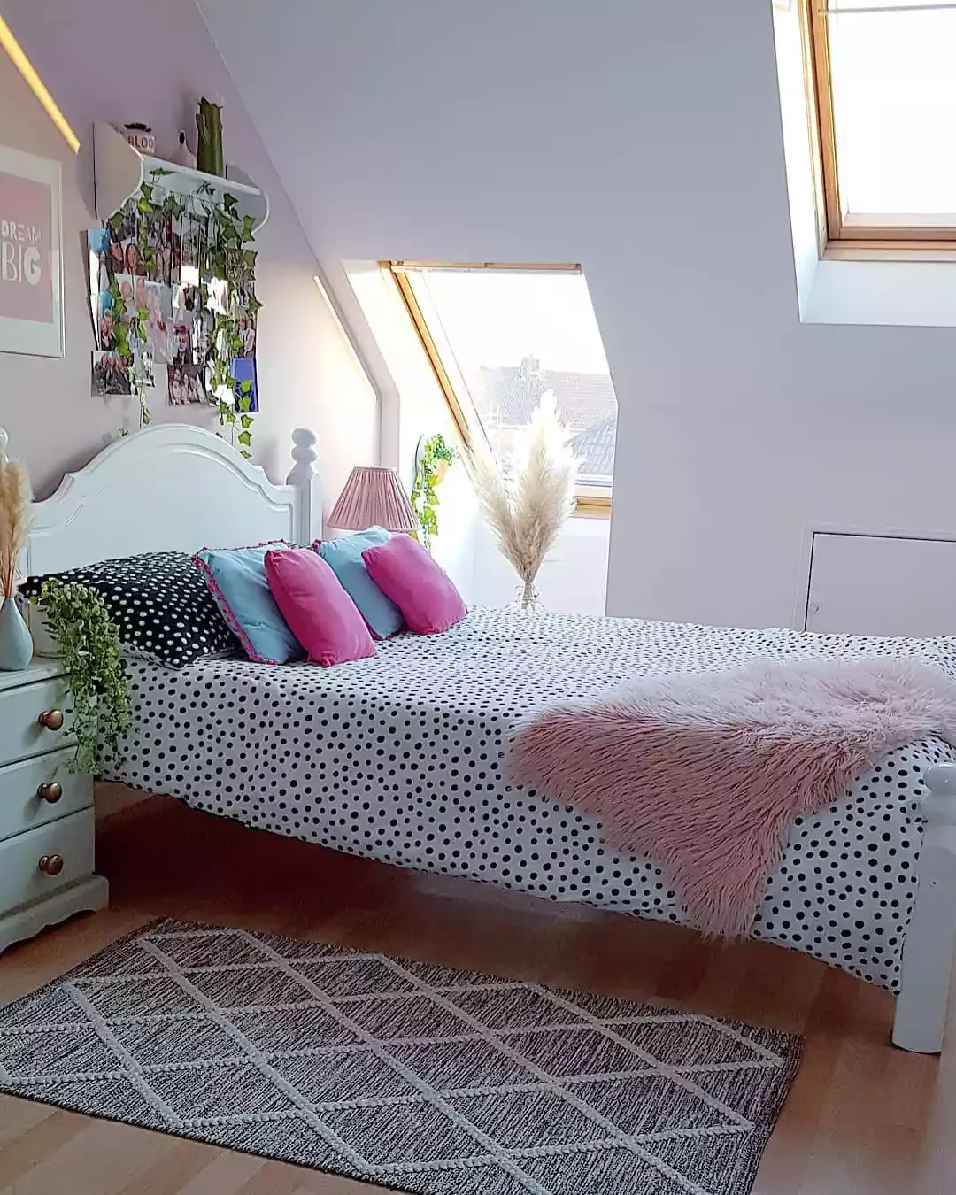 28 Brilliant Ways to Transform Your Low Sloped Ceiling Bedroom 17 Styled Sill